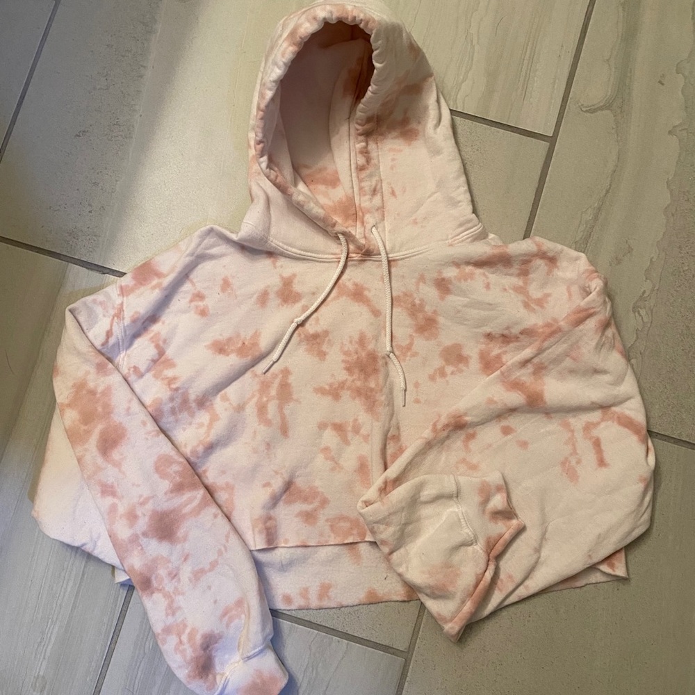 Cropped light pink/camel tie-tye hoodie